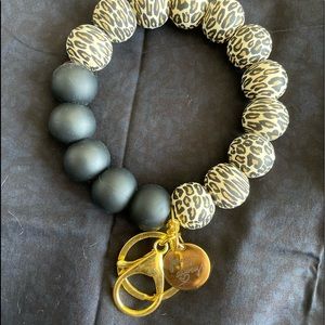 Silicone bead key ring/bracelet.